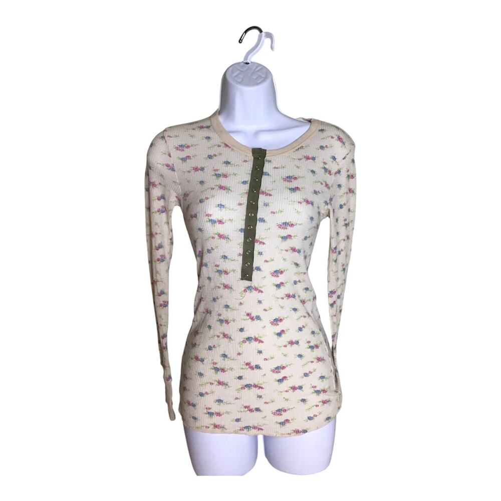 Women Vintage Lightweight Floral Henley Top OneSz. beige Y2K Twilight Bella Swan
